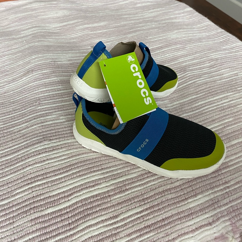 ! Brand new ! CROCS swiftwater soft shoe easy on
